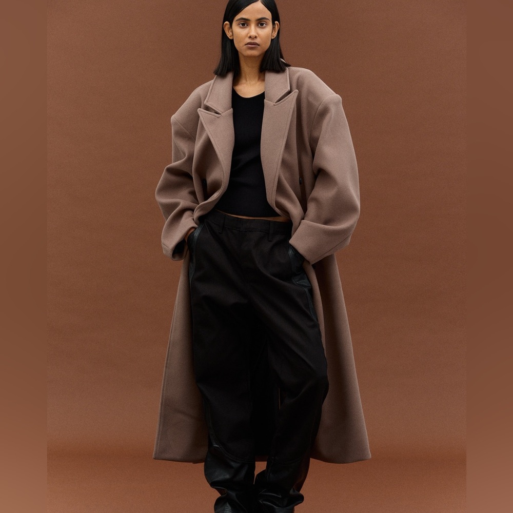 Source Unknown Wallis Coat Color